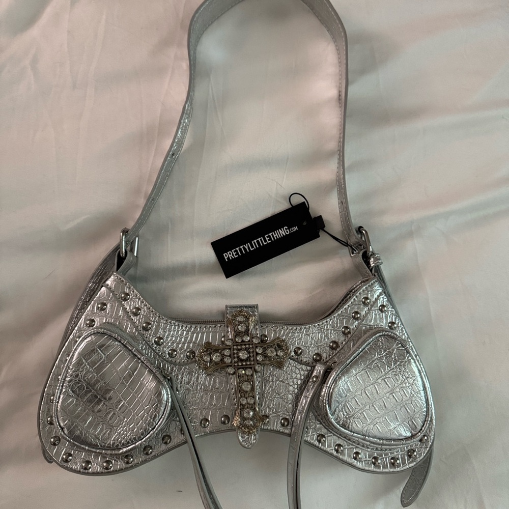 PrettyLittleThing Metallic Silver Crossbody Bag